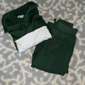 💚Splendid💚 NWOT Green/Cream 2p set. Size 3T. Just washed, never worn!